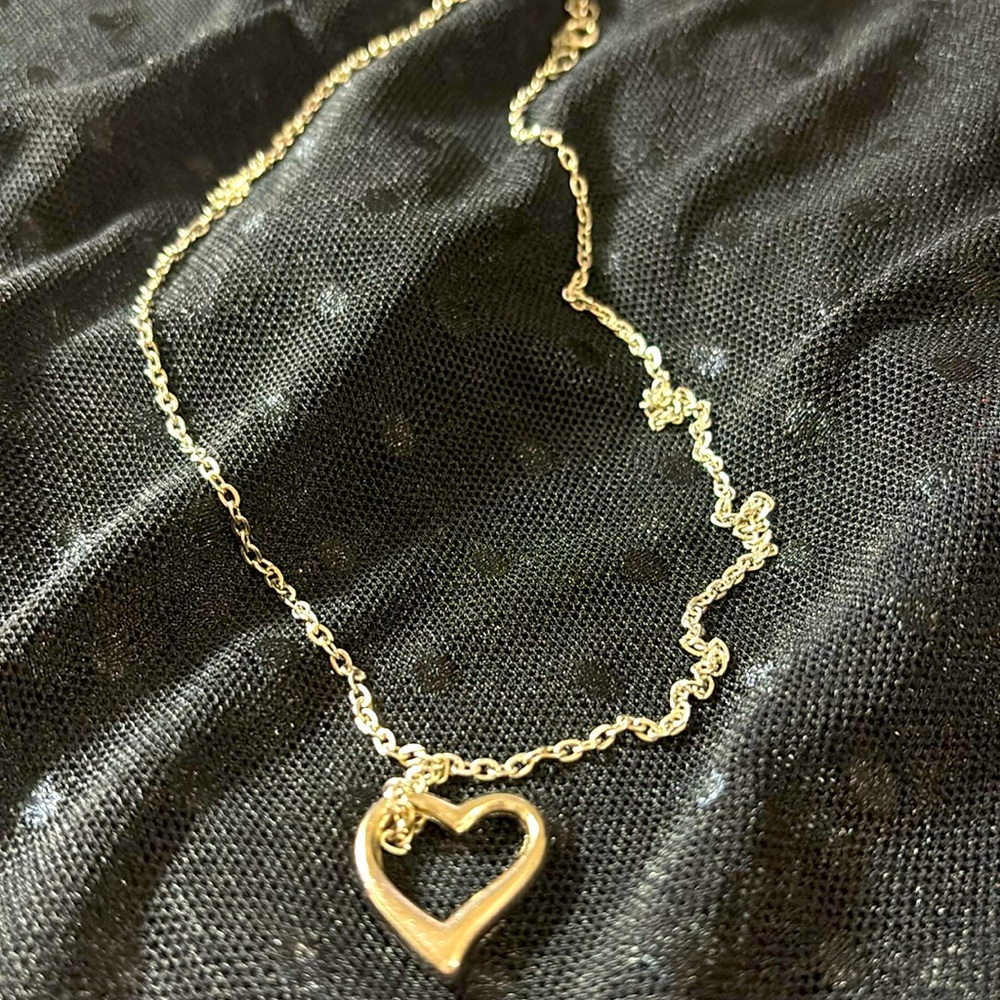 (Any 2 for $12 )Fashion silver-tone heart necklace